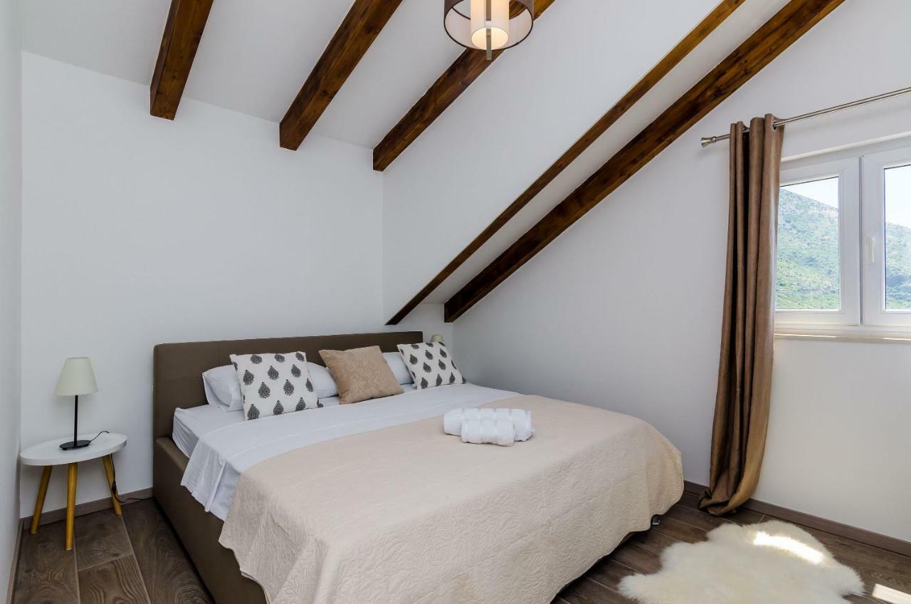 King Suite Mlini Luaran gambar